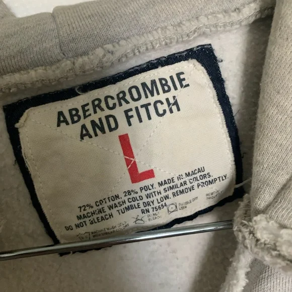 Vintage Abercrombie & Fitch Gray Cropped Hoodie - Picture 3 of 4